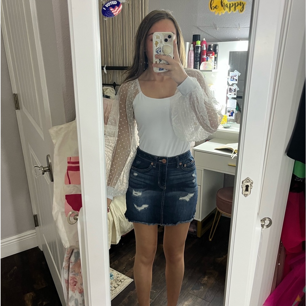 Ripped denim short skirt